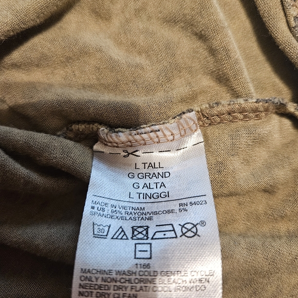 Old Navy Leopard Print Short Sleeve Tee - Picture 5 of 5